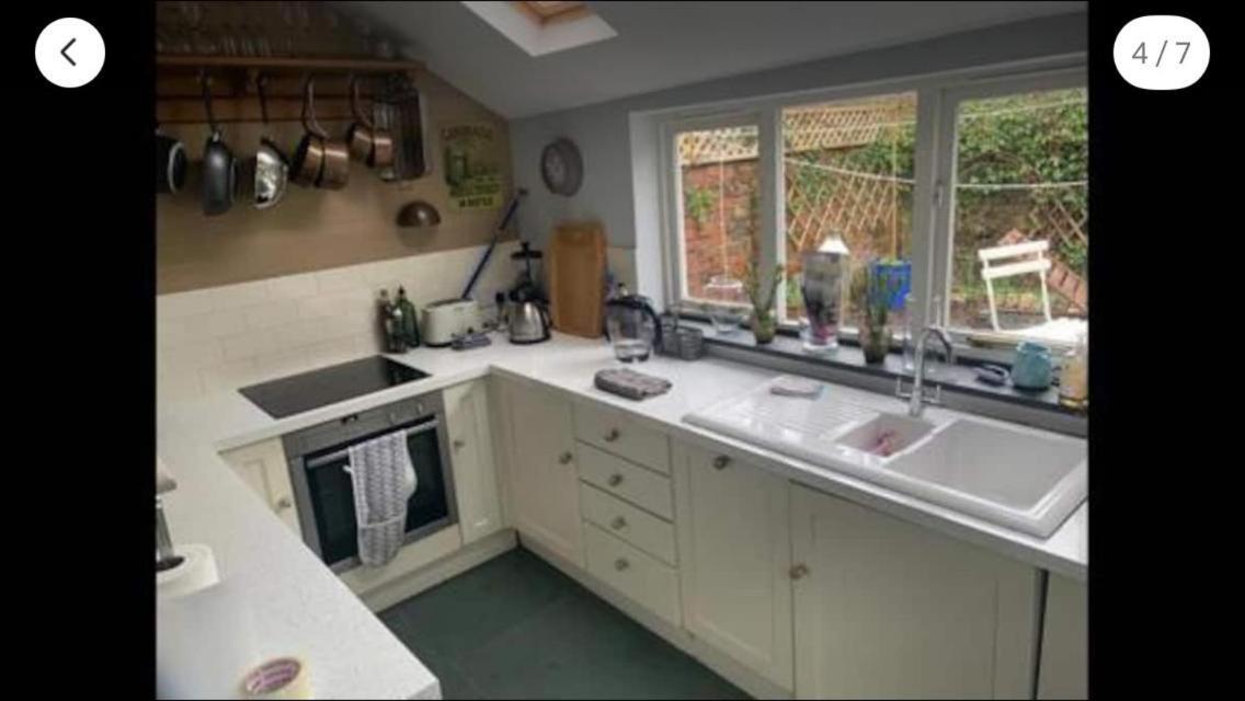 Central Truro! Large Double Room In Victorian Property Buitenkant foto